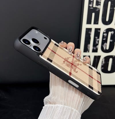 Premium Leather Finish Vintage Check Pattern iPhone Case_img_2