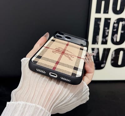 Premium Leather Finish Vintage Check Pattern iPhone Case_img_3